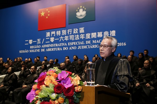 A “Wall of Glass” between judges and civil society in Macau