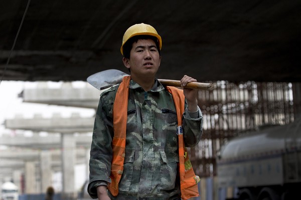 Macau’s imported workers rise 9 percent to over 182,000
