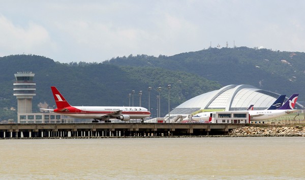 Macau International Airport received record of 5.8 million passengers in 2015