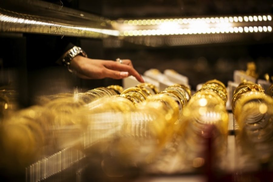 2015 gold jewelry imports in Macau drop 3 percent
