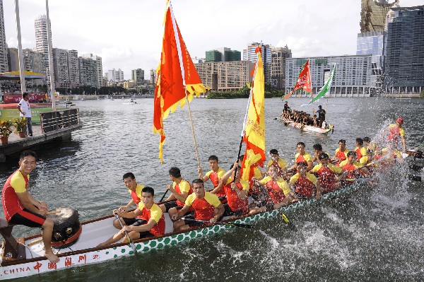 Nanhai teams dominates Macau´s international dragon boat races