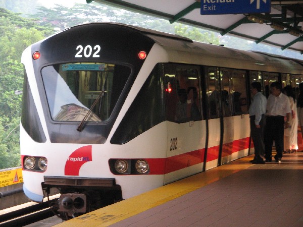 Government raises Light Rail Transit budget 47 percent to 11 billion patacas