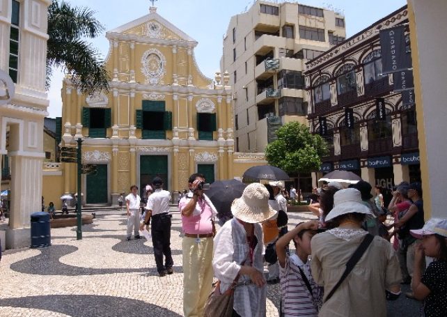 11 million visit Macau in Jan-May, up 7.2 pct