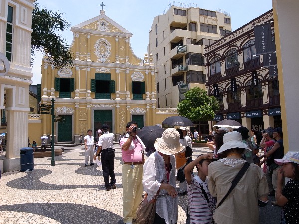 11 million visit Macau in Jan-May, up 7.2 pct