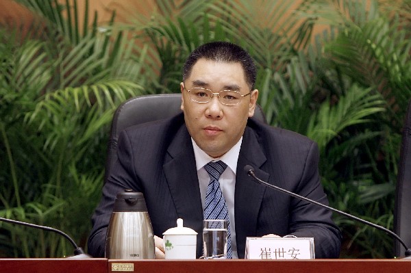 Macau Chief Executive vows not to intervene in judicial process