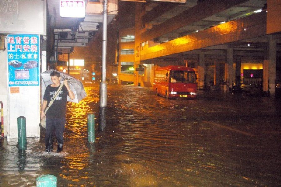 Strongest typhoon in 13 years injures 16, causes 254 incidents