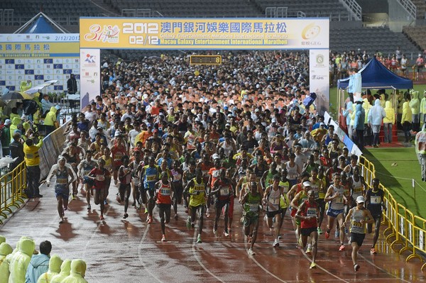 Marathon organisers apologise for race route fiasco
