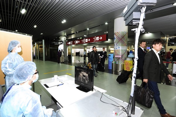 Govt boosts fight against H7N9 with airport checks
