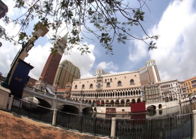 Tourists complain about ‘200-yuan charge’ to visit Venetian