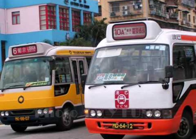 Lawmakers urge govt to set up independent body to monitor bus service