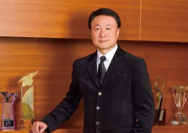 Tycoon Steven Lo tells court he did not bribe Macau works secretary