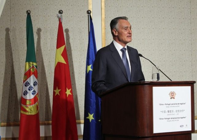 Portuguese President to impose awards to Macau residents