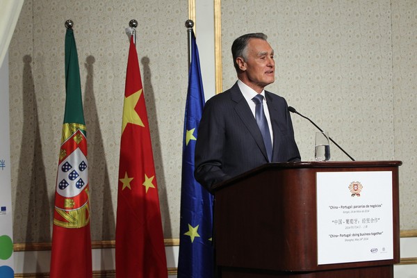 Portuguese President to impose awards to Macau residents