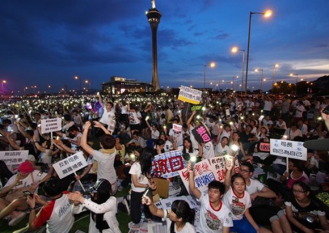 Thousands join sit-in against perks bill outside legislature