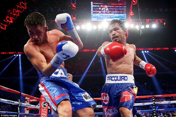 Manny Pacquiao dominates Chris Algieri in unanimous decision