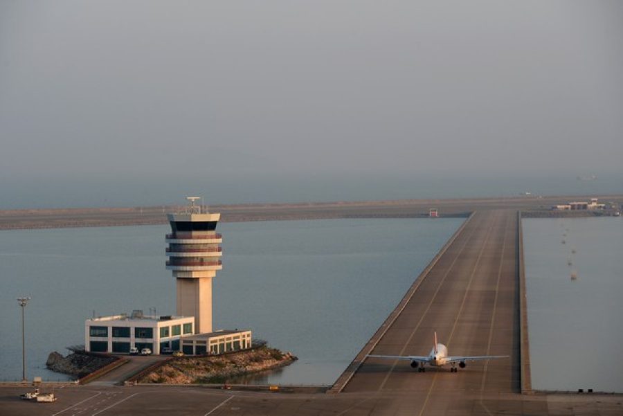 Airport passengers rise 9 percent in 2014