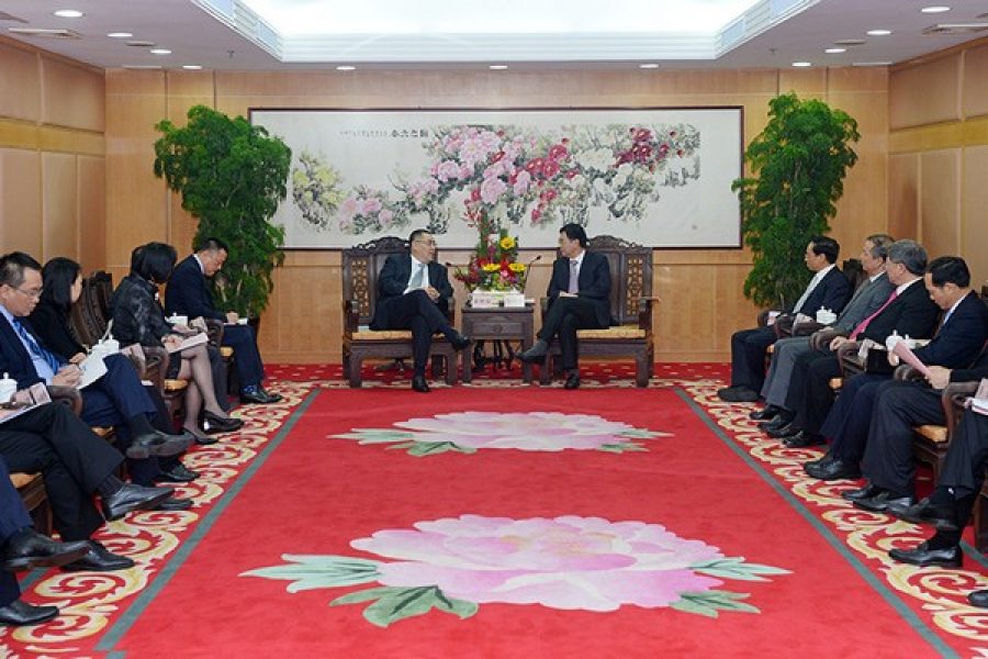 Macau Chief Executive calls for cooperation with Zhongshan, Guangdong