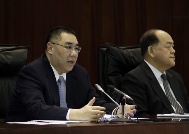 Chui Sai On lists 8 points for review of Macau casino contracts