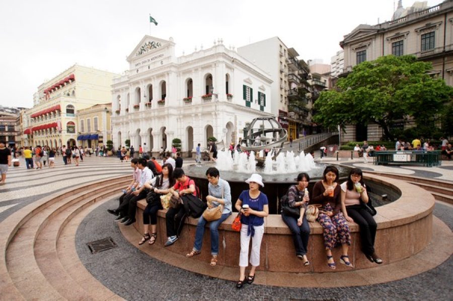Macau visitors drop 1.7 percent last month