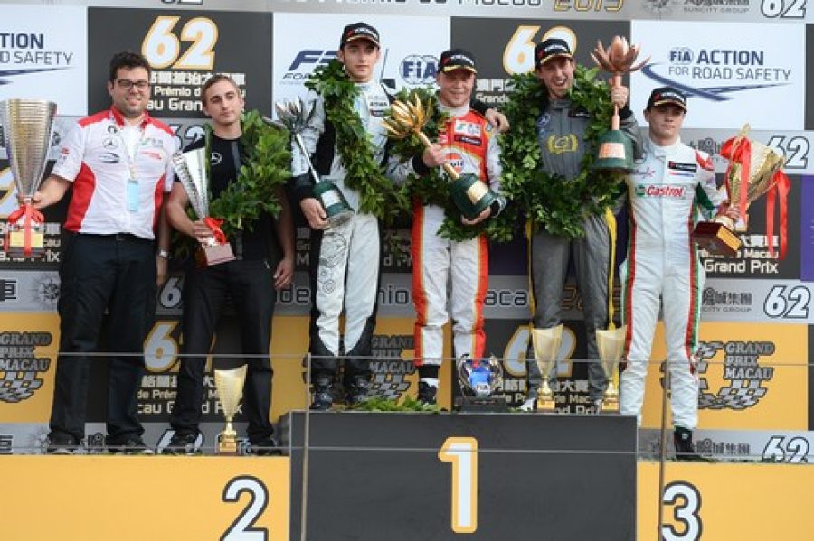 Felix Rosenqvist wins F3 Macau Grand Prix