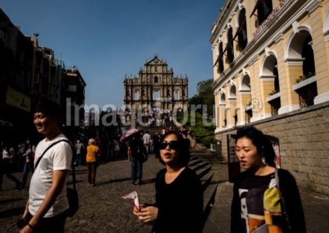 Macau’s visitor arrivals up 2 pct year-on-year in October