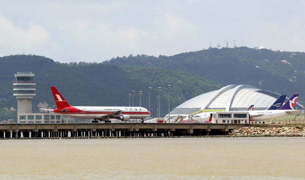 Macau airport numbers fall in January