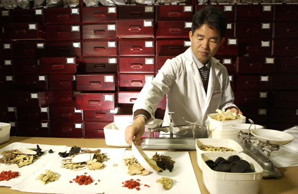 Macau will set up state laboratory of Chinese medicine