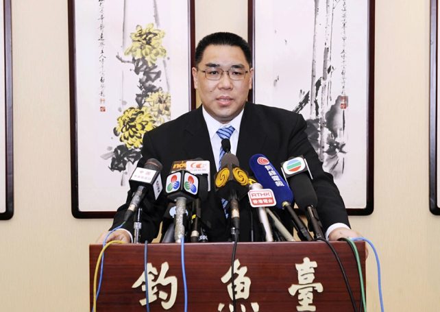 Combat corruption and support Macau’s economy are challenges facing Chui Sai On – EIU report