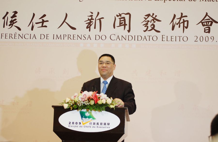 Macau´s new Chief Executive  says overcoming the effects of the financial crisis is priority