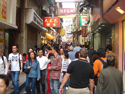 Macau population rises to 544,600 – 18,461 per sq km