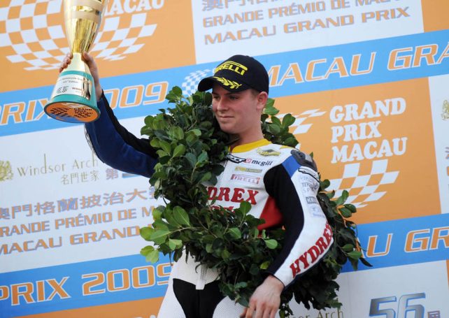 Stuart Easton wins again Macau Motorcycle Grand Prix