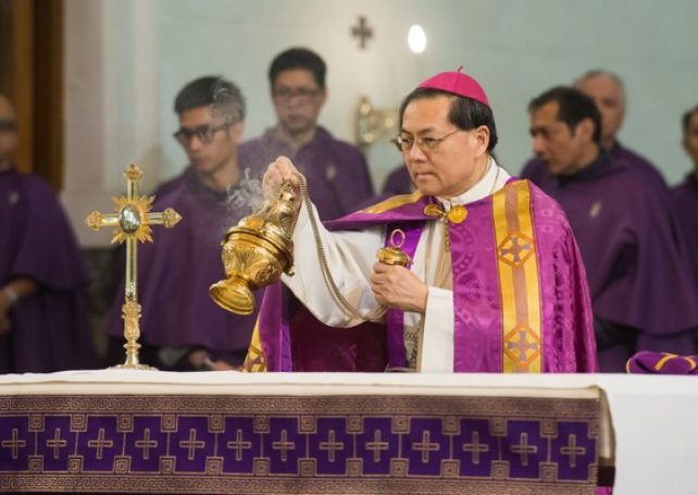 Bishop Lai awarded the Macau Silver Lotus medal