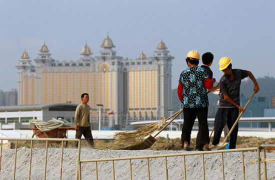 Imported workers account for 42 pct of Macau’s labour force