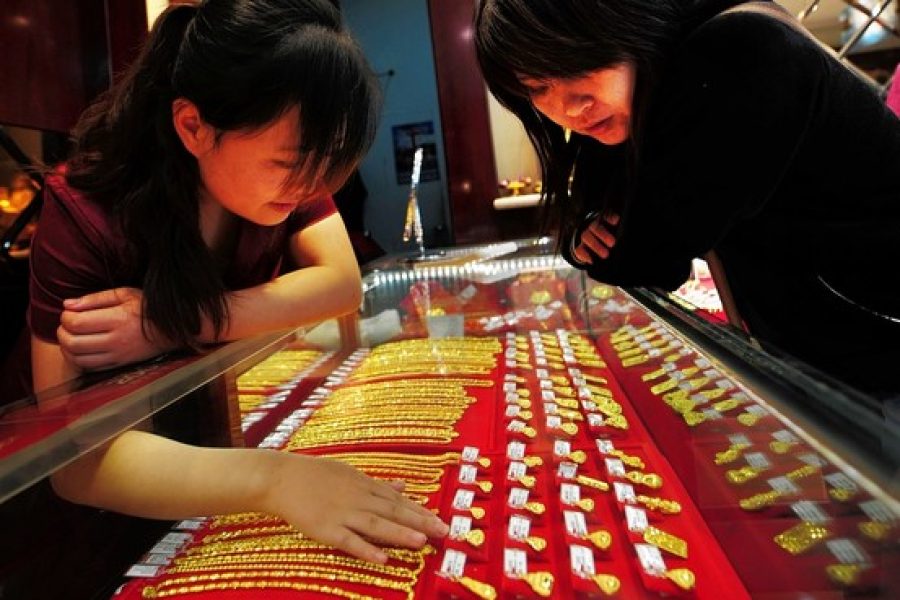 Macau’s gold jewellery imports fall 56 percent