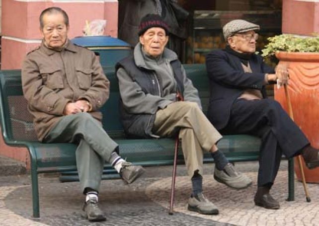 Macau Fund proposes raising pensions, subsidies in July