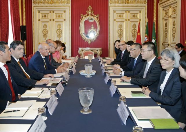 Macau and Portugal to strengthen trade relations and training of Portuguese-speaking professionals