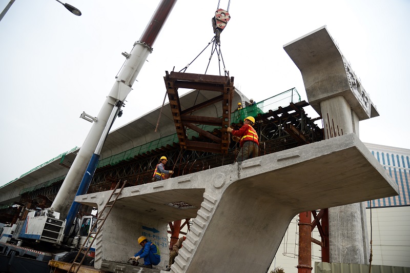 Macau government to pay 1 billion patacas to new contractor for LRT depot