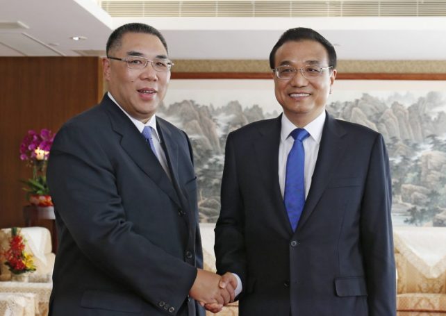 Premier Li meets with Macau chief executive