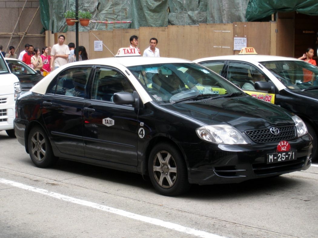 Taxi groups call for taxi fare hike