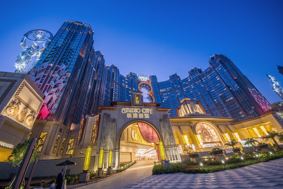 Melco Crown revenue up 13 percent in 2016 Q4