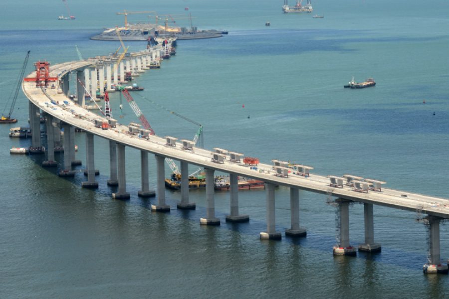 HK-Macau Bridge checkpoint ready by end of 2017