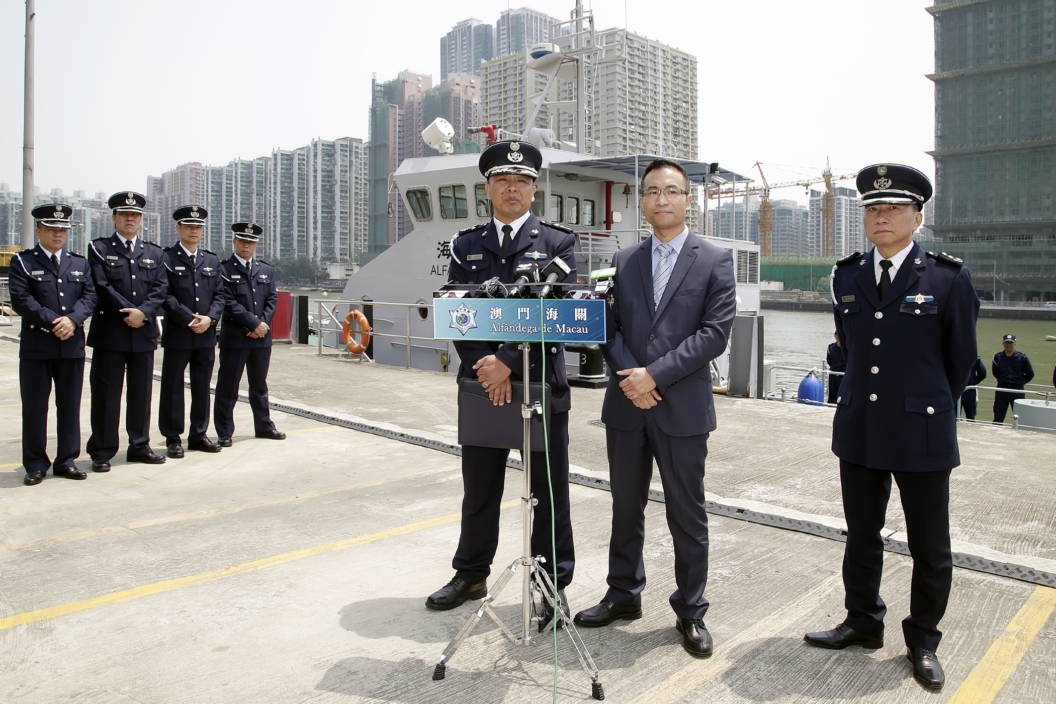 Gangs use new people-smuggling method says Macau Customs Service