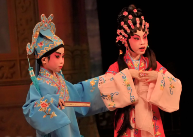 Group urges government to help promote Cantonese opera for kids