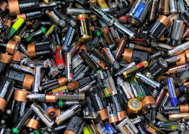 Councillor urges government to promote old battery collection