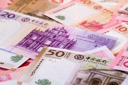 Macau cash handouts