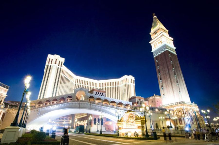 Las Vegas Sands posts 62 percent jump in 2Q profit on Macau and Singapore