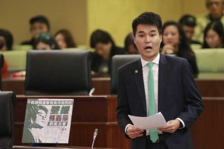 Lawmakers suspend peer Sulu Sou to stand trial for disobedience