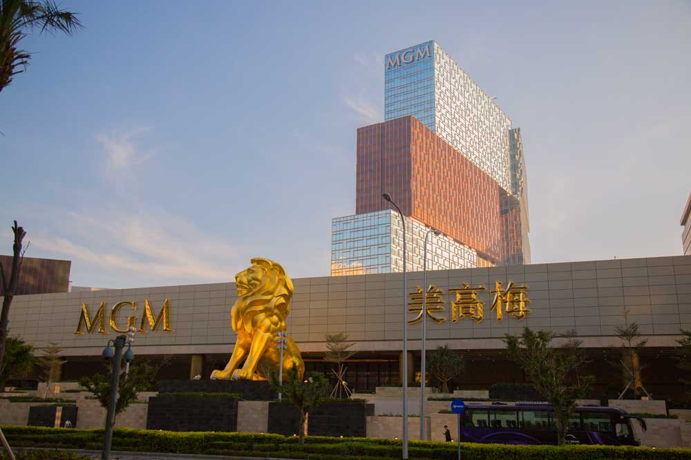 MGM COTAI, blending art & high-tech, opens today