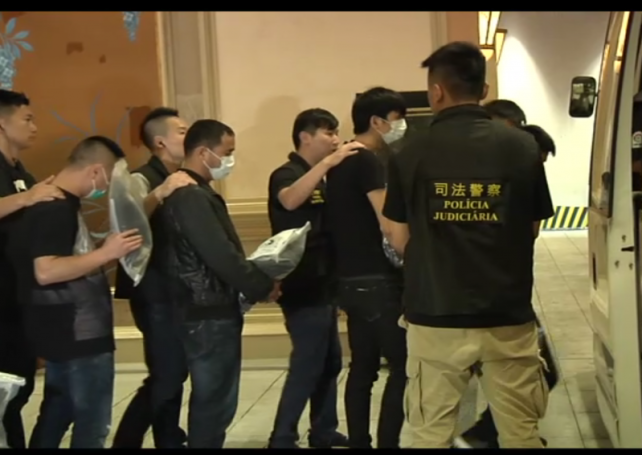 Police nab 110 illegal casino money changers and other rogues