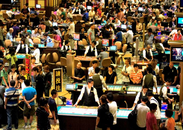 Macau Union calls for casinos’ mandatory typhoon shutdown